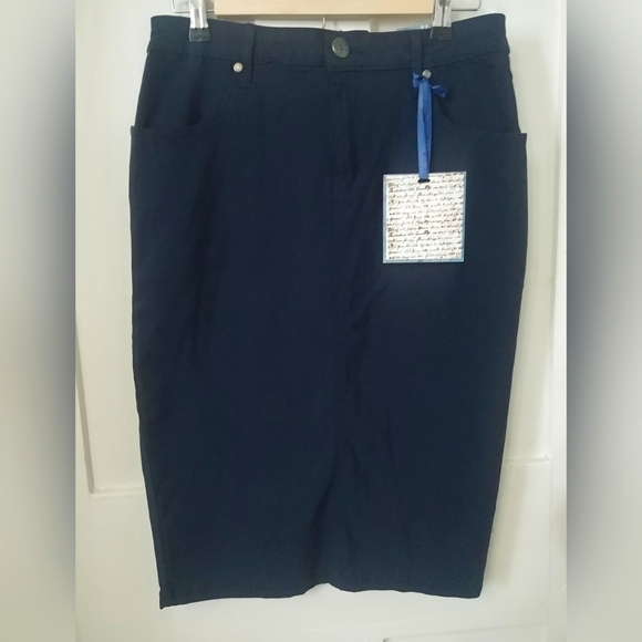 NWT Lexi Jeans Women's Navy Pencil Skirt Size 12 - Picture 1 of 6